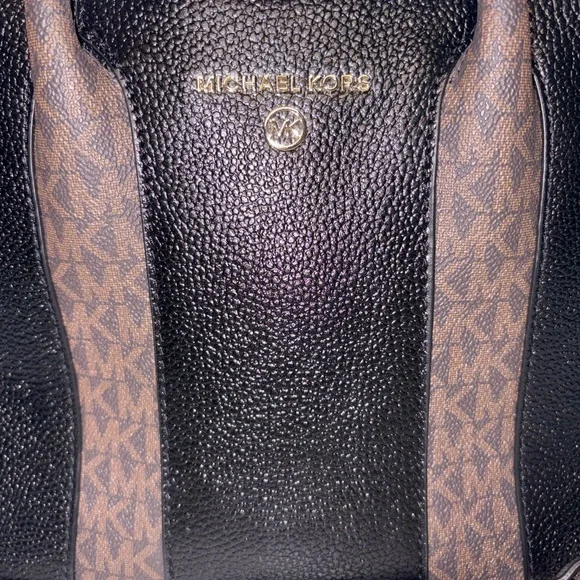 Michael Kors Black Pebbled Leather Satchel MK Logo Trim Crossbody NWOT - Picture 2 of 11